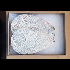 ISO of these N&S Creme de la Creme